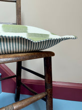 Load image into Gallery viewer, Green Checkerboard + Oxford Border