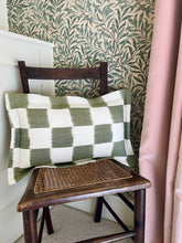 Load image into Gallery viewer, Green Checkerboard + Oxford Border