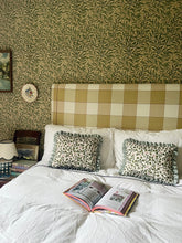 Load image into Gallery viewer, Shell Petal + Your Choice of Frill / Piping and Back Fabric