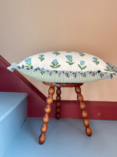 Load image into Gallery viewer, Blue Wild Tulips + Pale Blue Frill