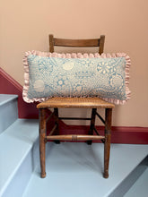 Load image into Gallery viewer, Blue Shell + Pale Pink Frill