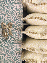 Load image into Gallery viewer, Yellow Leaf Trellis + Yellow Leaf Trellis Frill