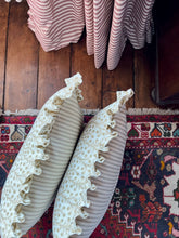 Load image into Gallery viewer, Beige Waterberry + Matching Frill