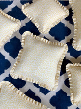 Load image into Gallery viewer, Yellow Seaweed + Yellow Seaweed Frill