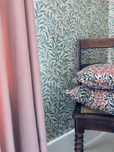 Load image into Gallery viewer, William Morris Daisy + William Morris Daisy Frill