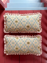 Load image into Gallery viewer, Olive Star + Pale Pink Frill
