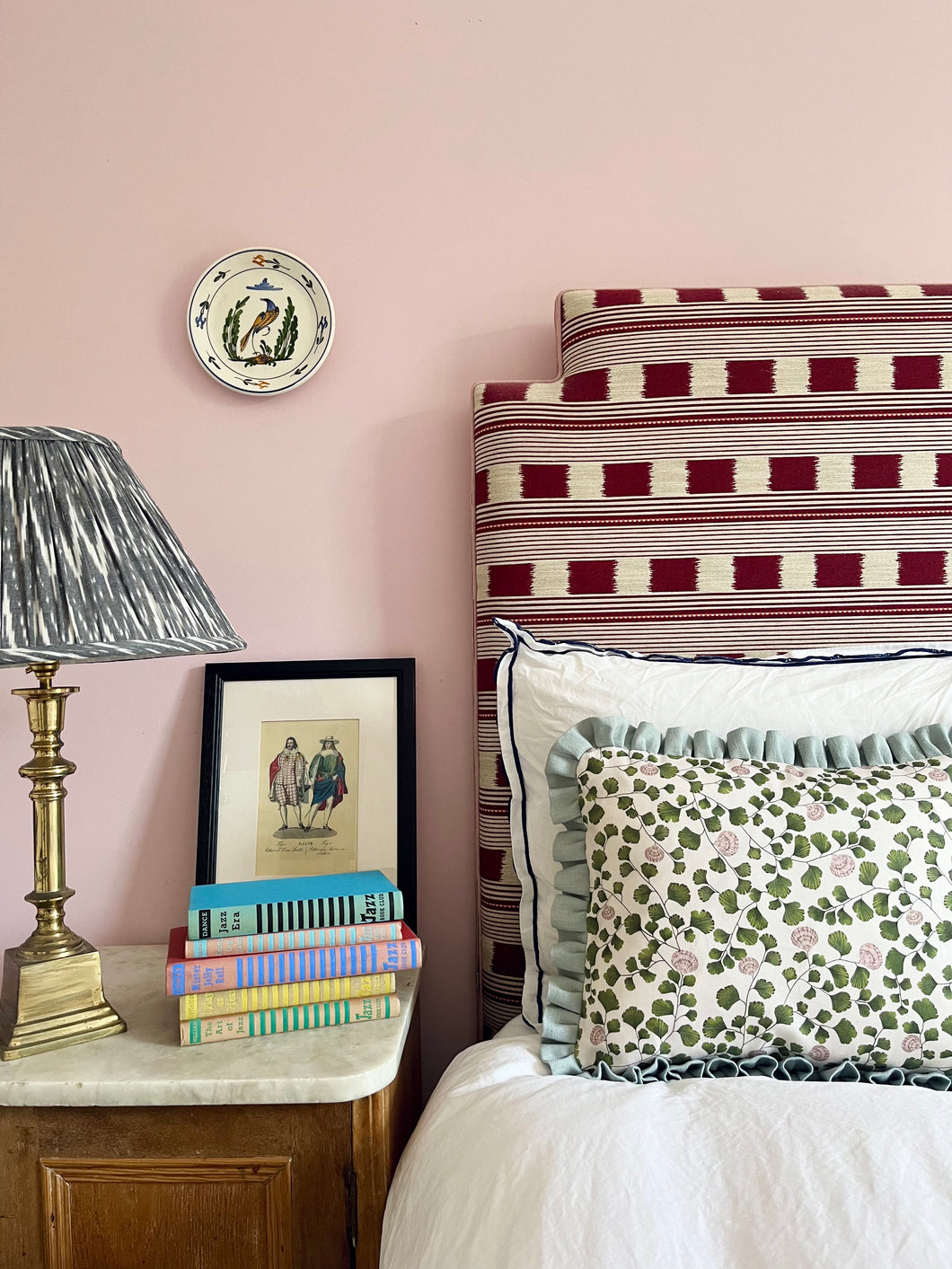 Shell Petal + Your Choice of Frill / Piping and Back Fabric