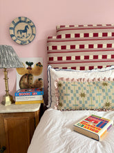 Load image into Gallery viewer, Olive Star + Pale Pink Frill
